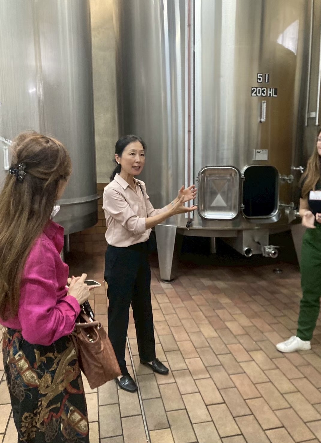 ワイナリーツアーでの説明