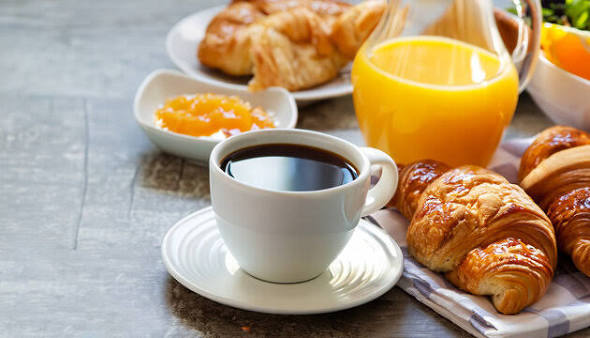 フランスのホテルでの朝食